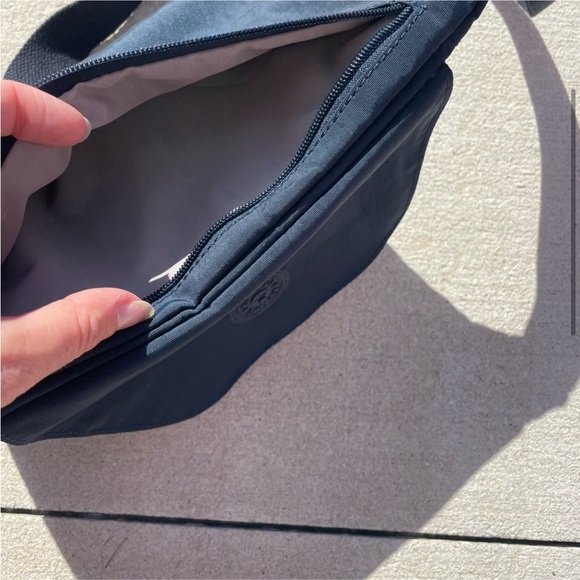 Kipling navy Blue fanny pack - Picture 4 of 7